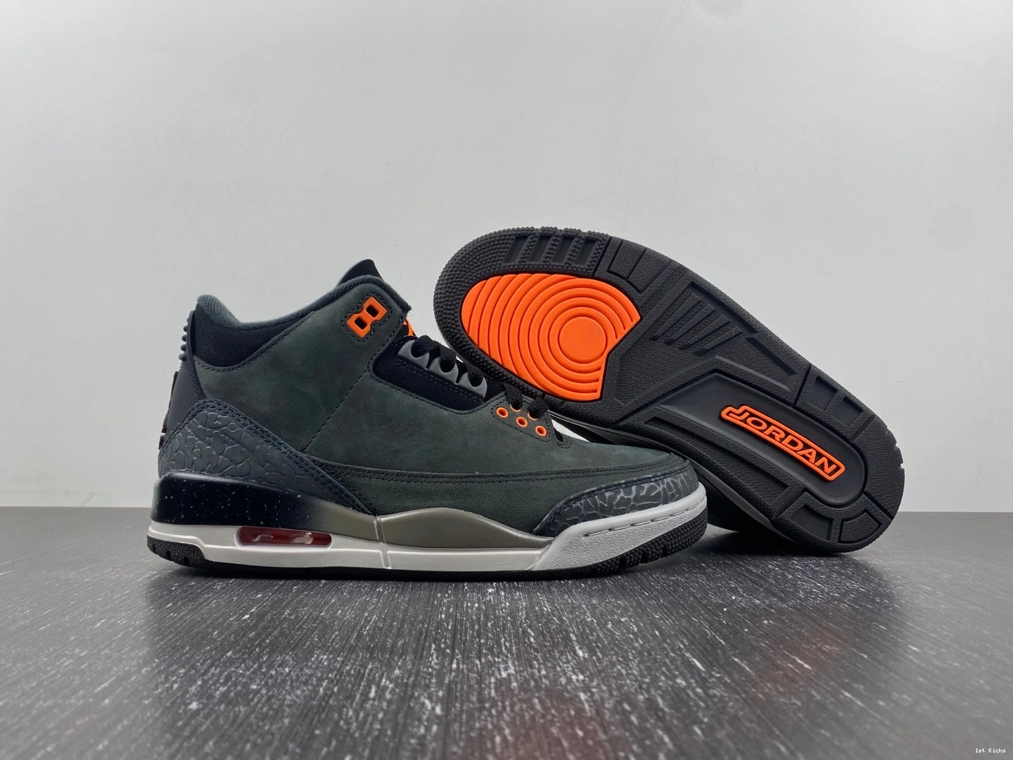 - Men's Jordan Fear CT8532-080 Retro (2023) 3 Pack 0203